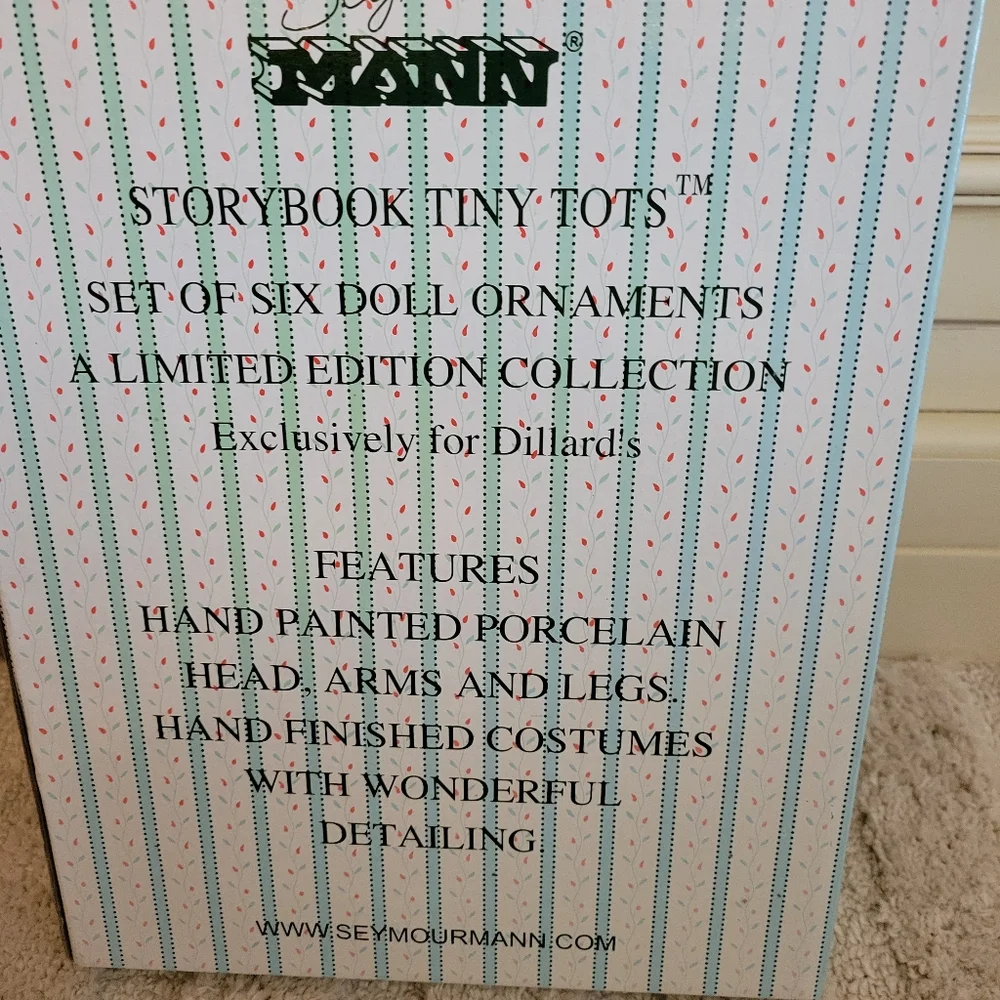 Set of 6 porcelain doll ornaments - Picture 7 of 7
